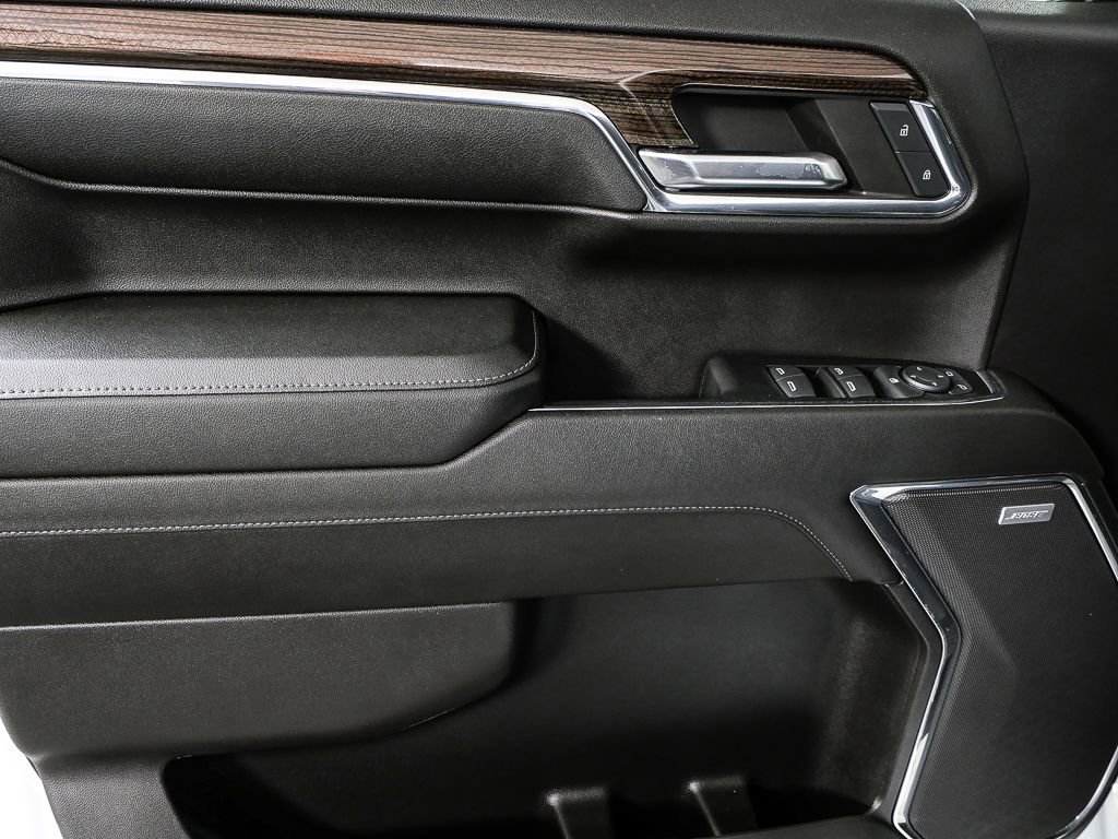 Used 2024 Chevrolet Silverado 1500 LT Trail Boss w/ Convenience Package II image 6