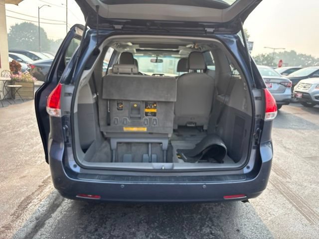 Used 2013 Toyota Sienna Limited w/ Premium Pkg AWD/4WD image 20