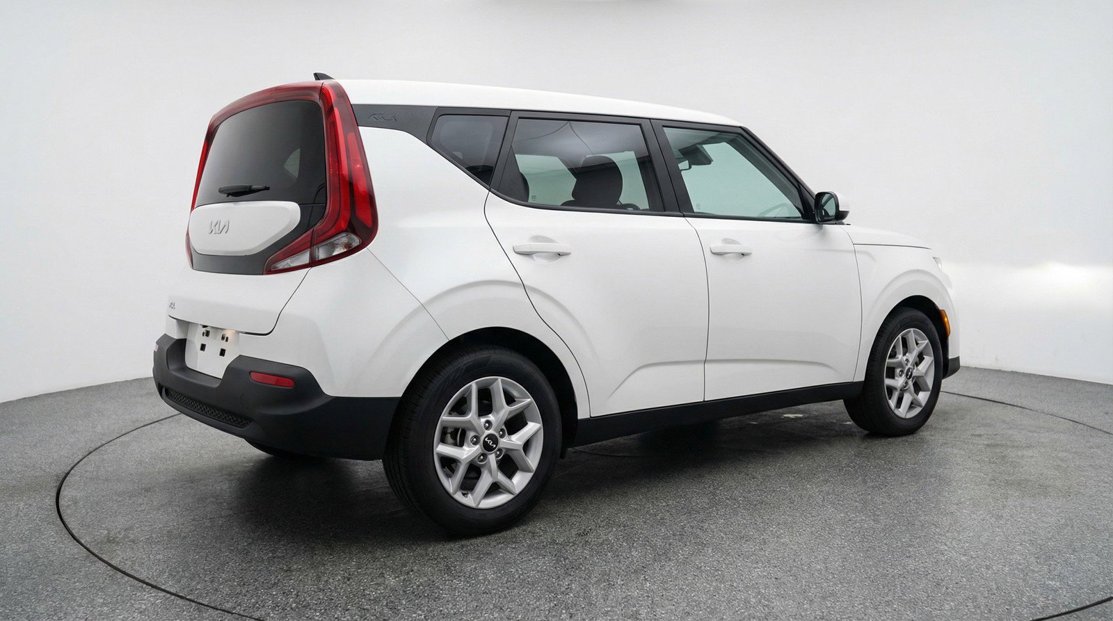 Used 2025 Kia Soul LX w/ LX Technology Package image 9