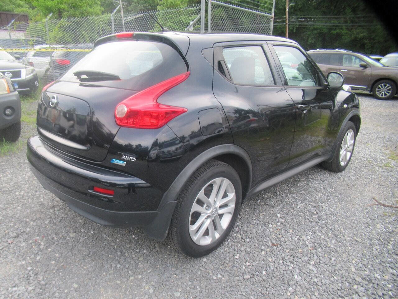 Used 2014 Nissan Juke S image 5