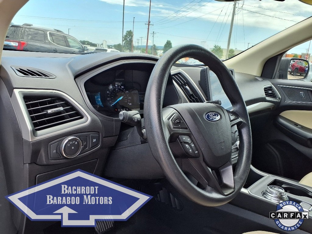 Used 2022 Ford Edge SE image 16
