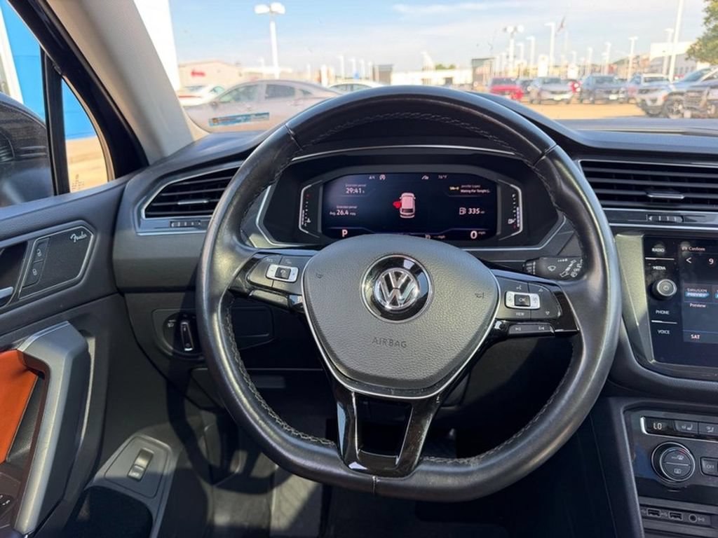 Used 2019 Volkswagen Tiguan SEL Premium AWD/4WD image 12