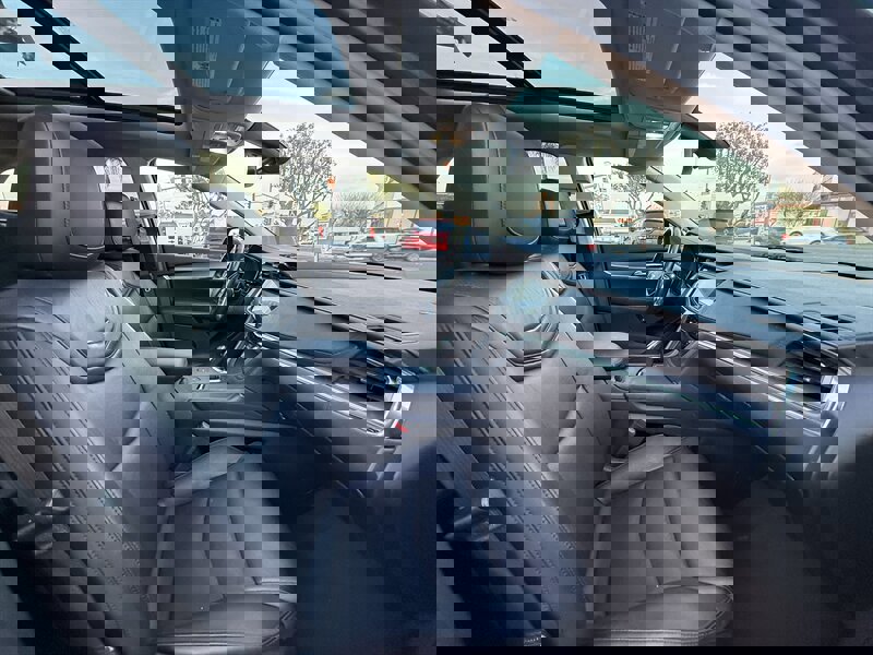 Used 2019 Cadillac XT5 Premium Luxury w/ LPO, Black Ice Package image 31