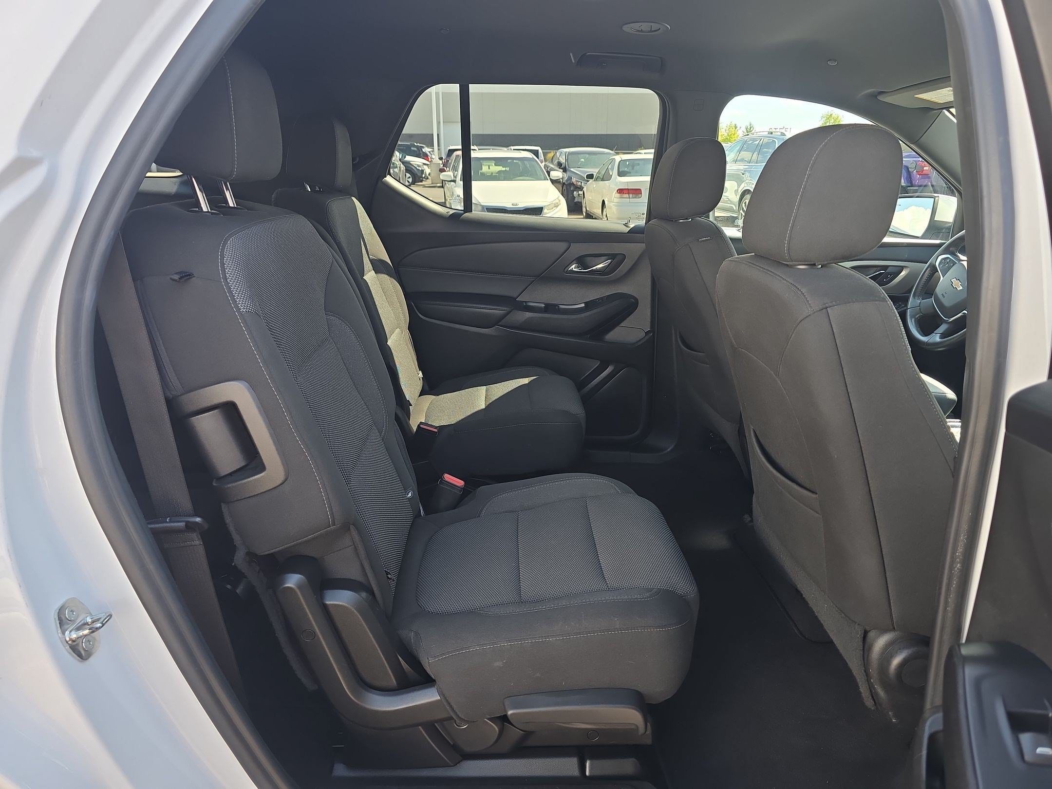 Used 2022 Chevrolet Traverse LT AWD/4WD image 30