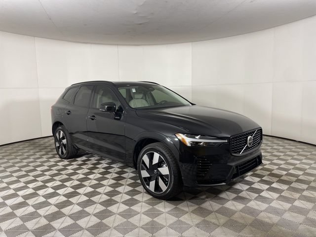 Certified 2025 Volvo XC60 T8 Plus w/ Protection Package Premier AWD/4WD image 2