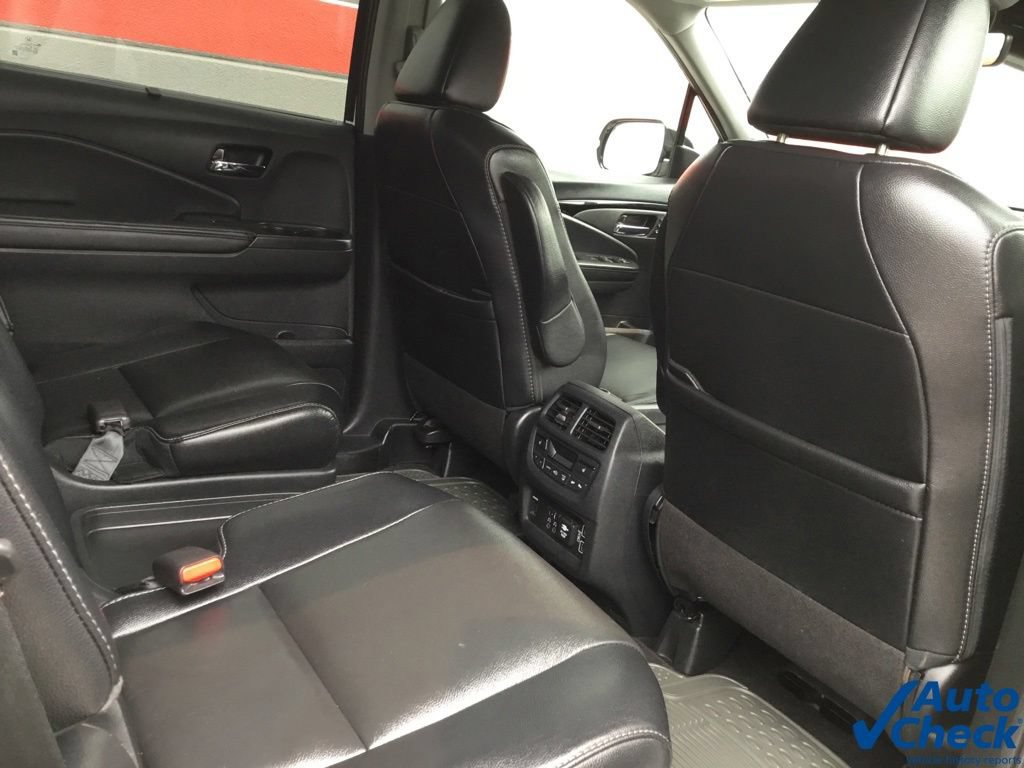 Used 2021 Honda Pilot Touring image 35