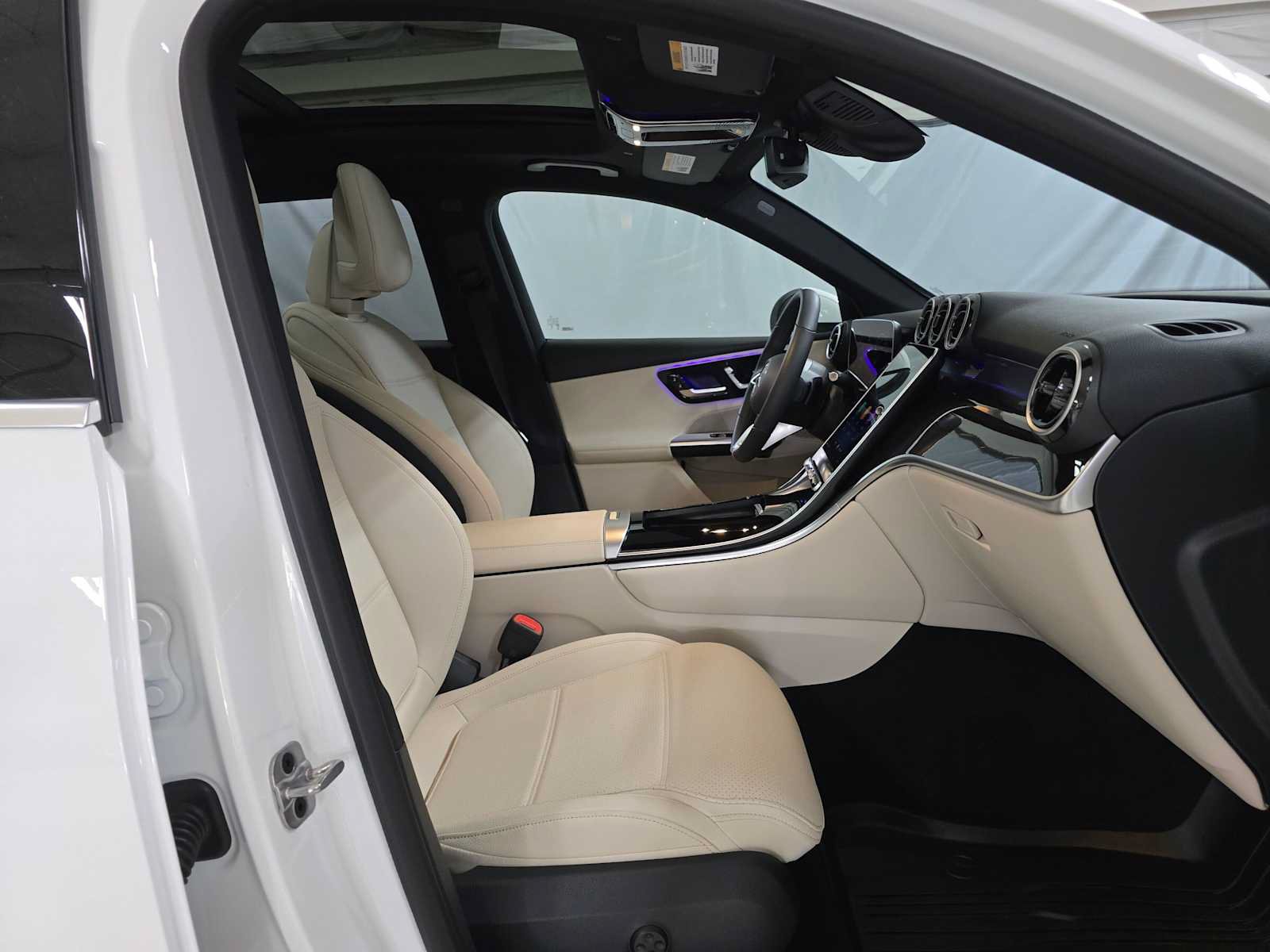 Certified 2026 Mercedes-Benz GLC 300 4MATIC image 11
