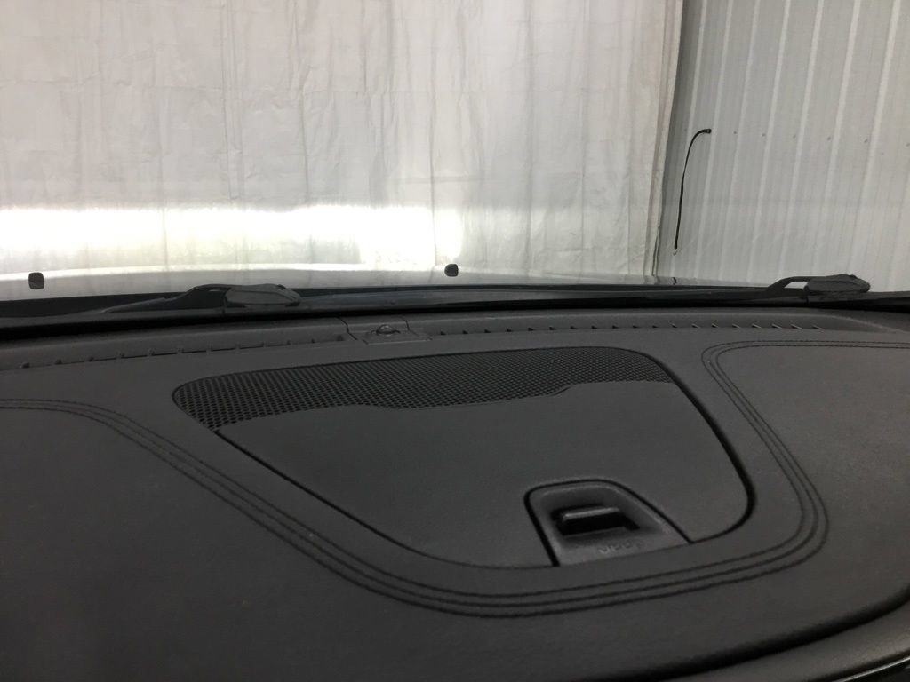 Used 2019 Jeep Cherokee Limited AWD/4WD image 18