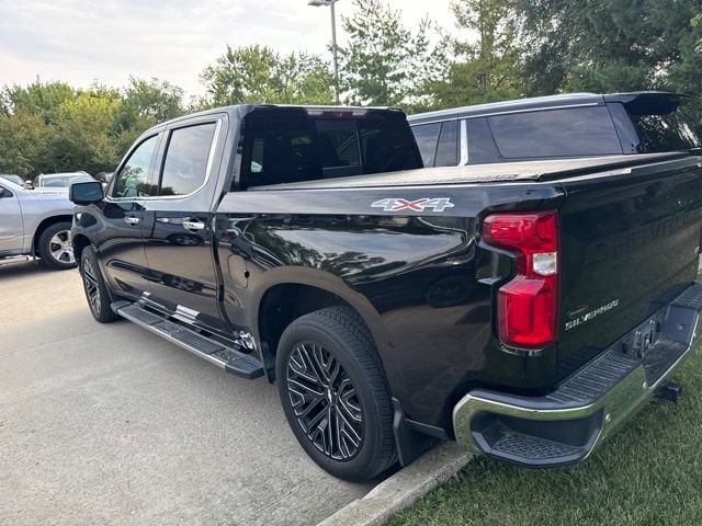 Used 2020 Chevrolet Silverado 1500 LTZ w/ LTZ Plus Package AWD/4WD image 3
