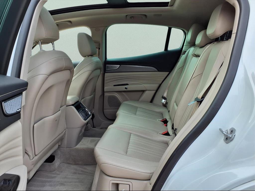 Used 2023 Maserati Grecale GT image 14