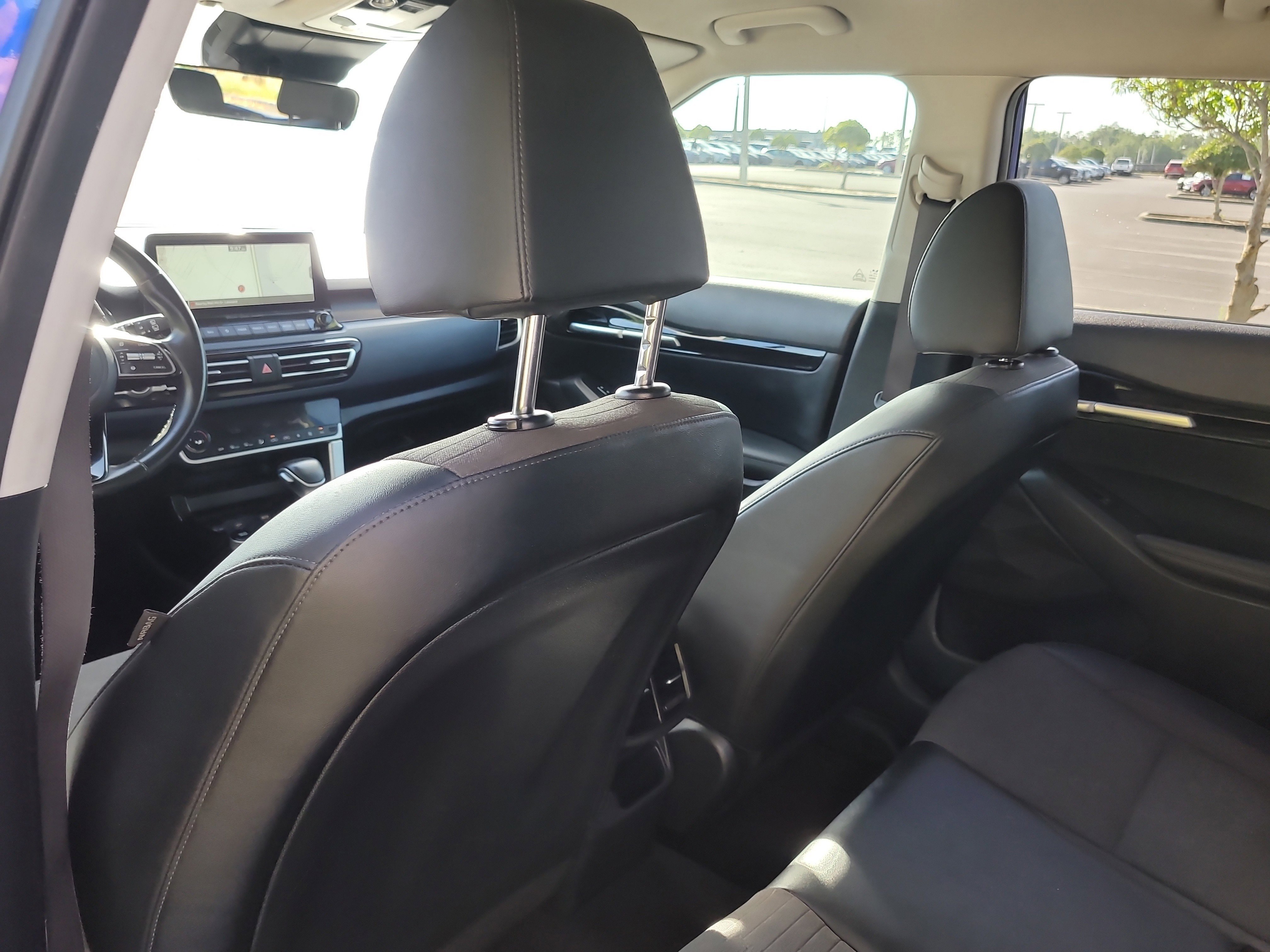 Used 2023 Kia Seltos S w/ Navigation Package image 13