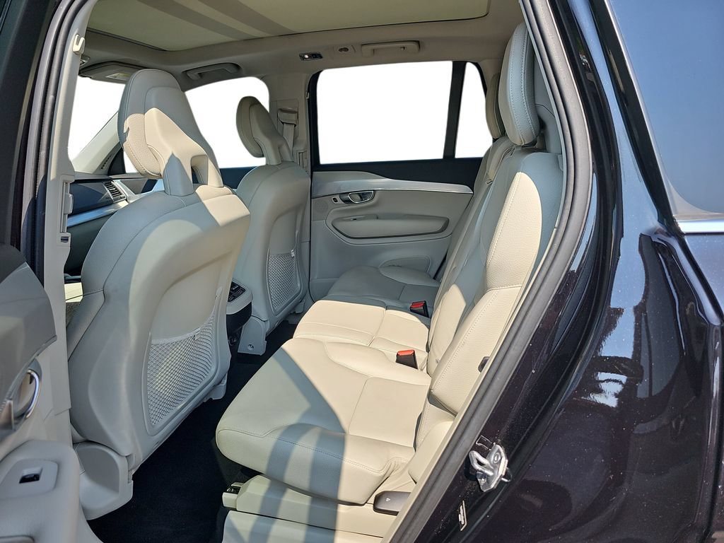 Used 2018 Volvo XC90 T5 Momentum w/ Convenience Package AWD/4WD image 14