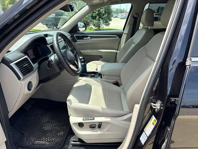 Used 2021 Volkswagen Atlas SEL AWD/4WD image 11