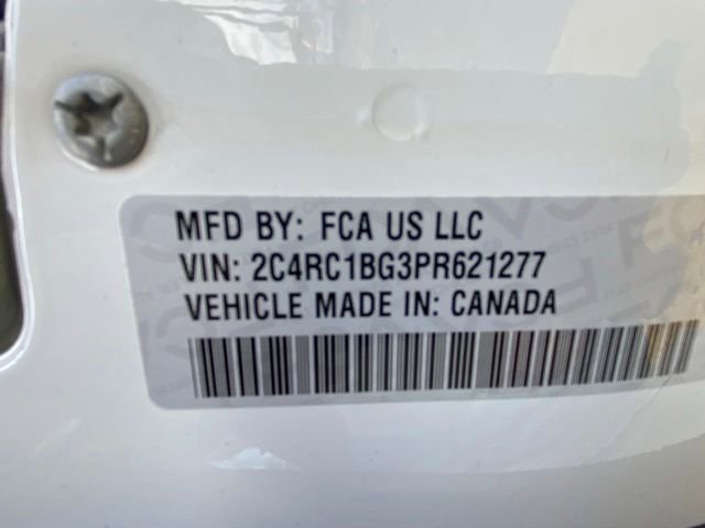 Used 2023 Chrysler Pacifica Touring-L image 27