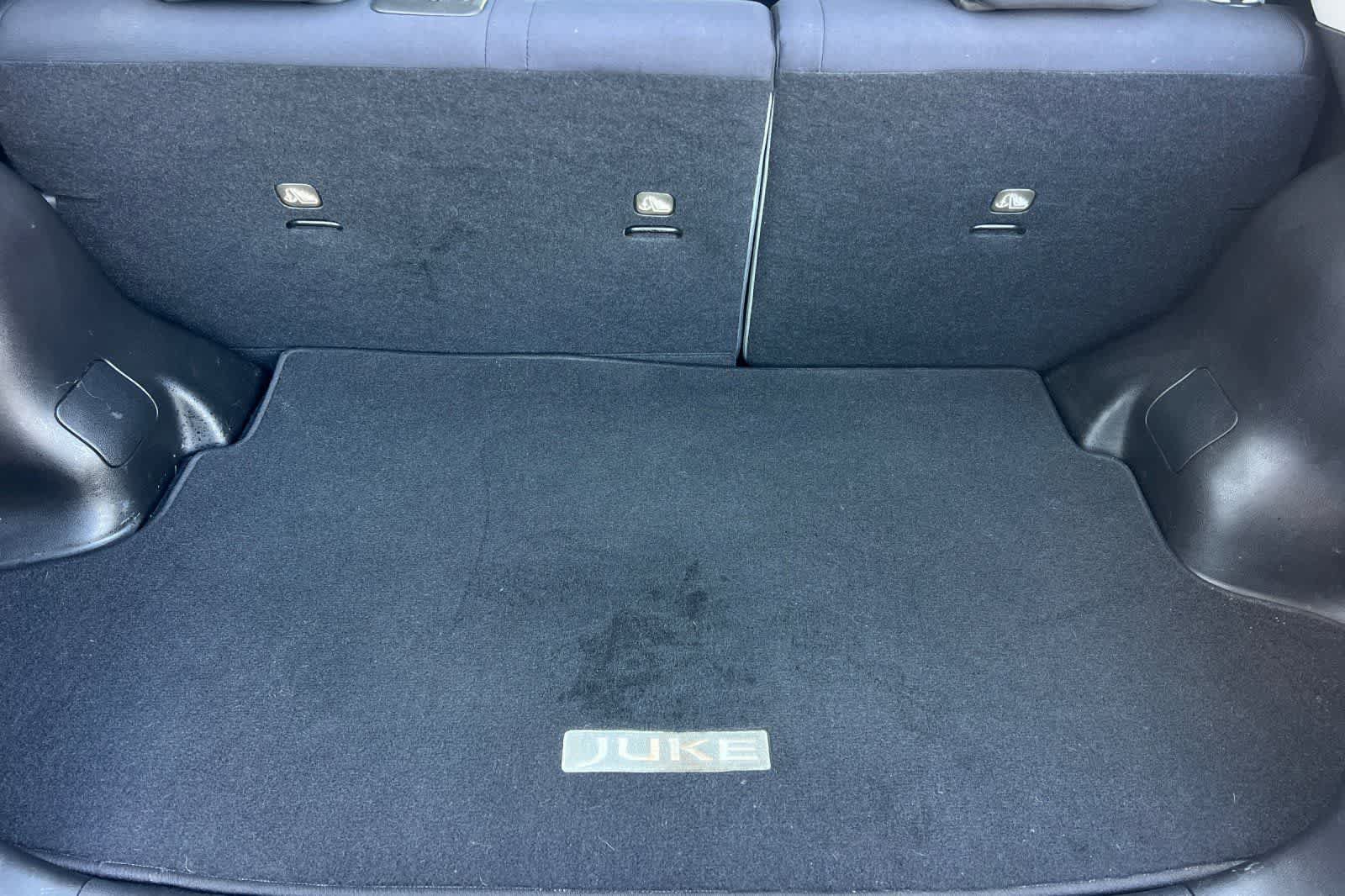 Used 2013 Nissan Juke S FWD image 17