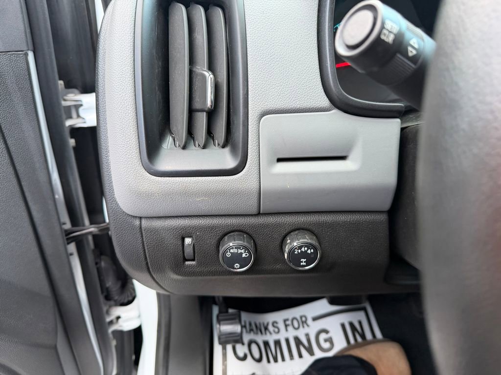 Used 2022 Chevrolet Colorado W/T w/ Custom Special Edition AWD/4WD image 15