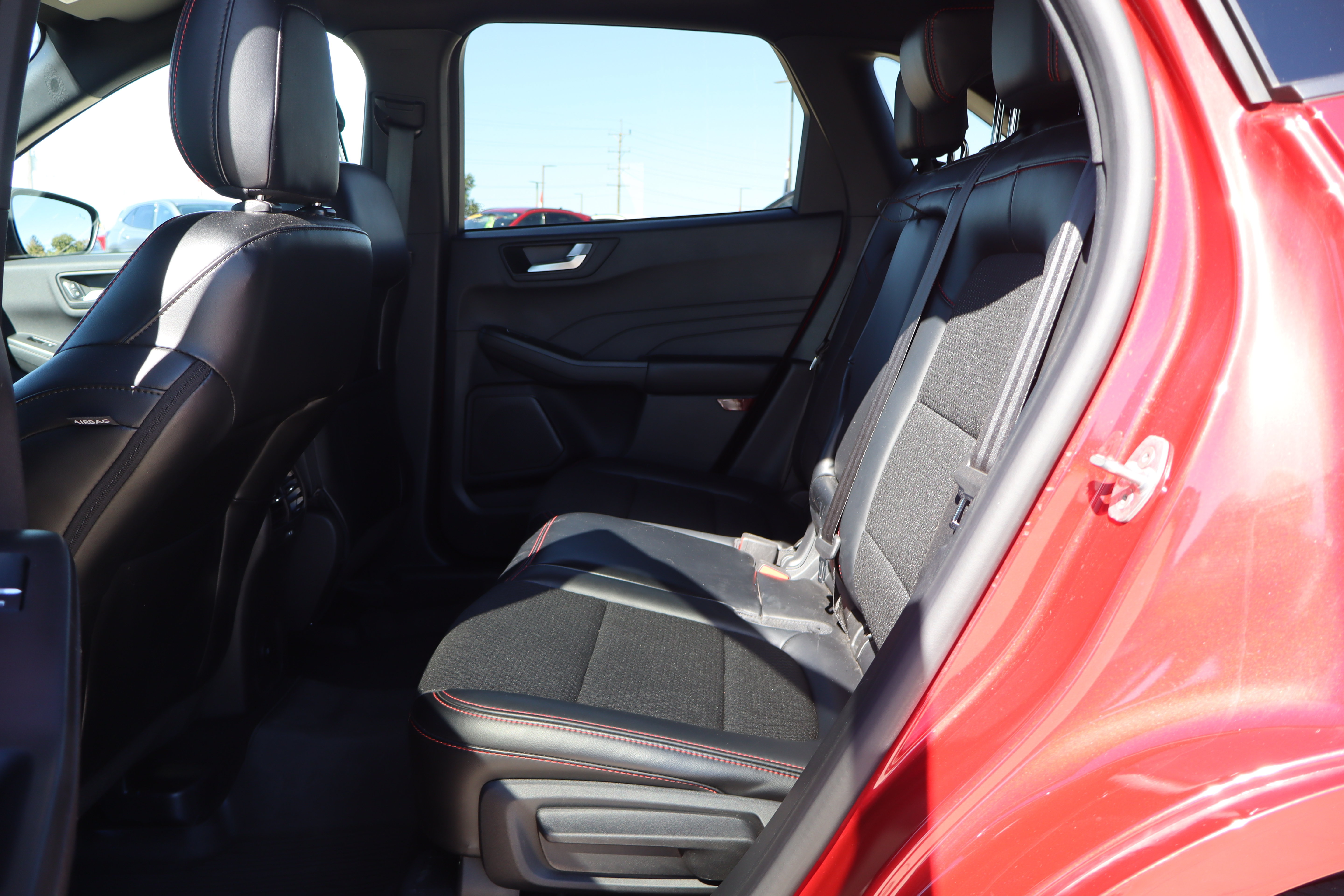 Used 2024 Ford Escape ST-Line w/ Tech Pack #1 AWD/4WD image 11