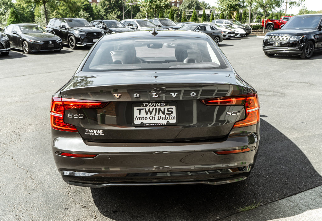Used 2024 Volvo S60 B5 Core AWD/4WD image 33