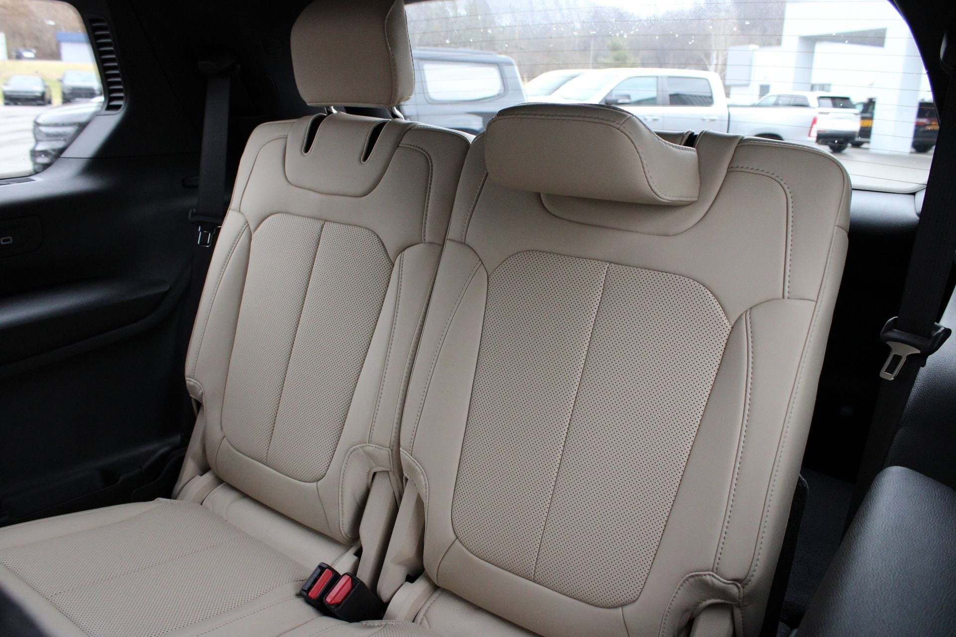 New 2025 Jeep Grand Cherokee L Limited w/ Luxury Tech Group II AWD/4WD image 17