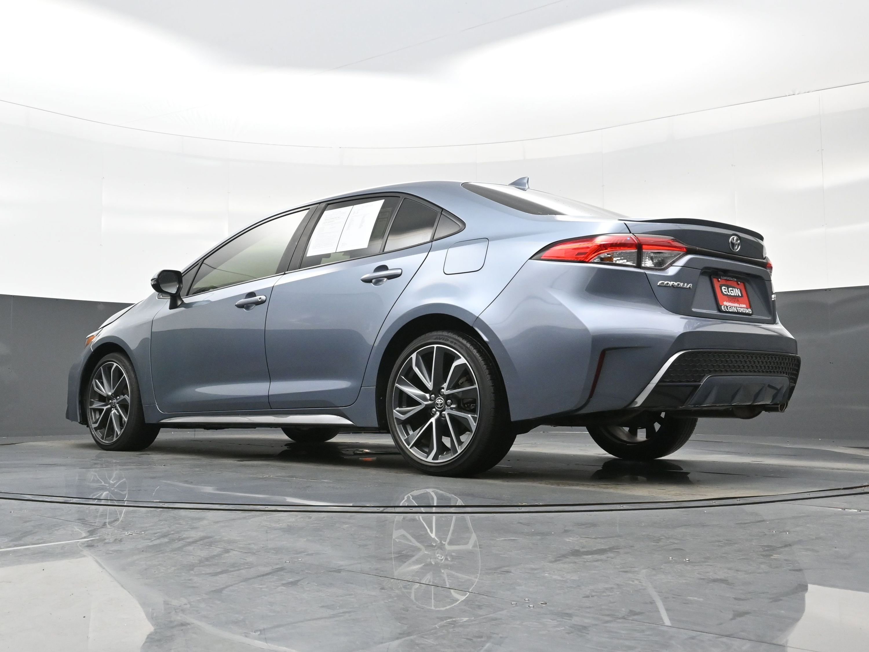 Used 2020 Toyota Corolla SE image 28