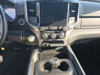 Used 2022 RAM 1500 Laramie AWD/4WD image 12
