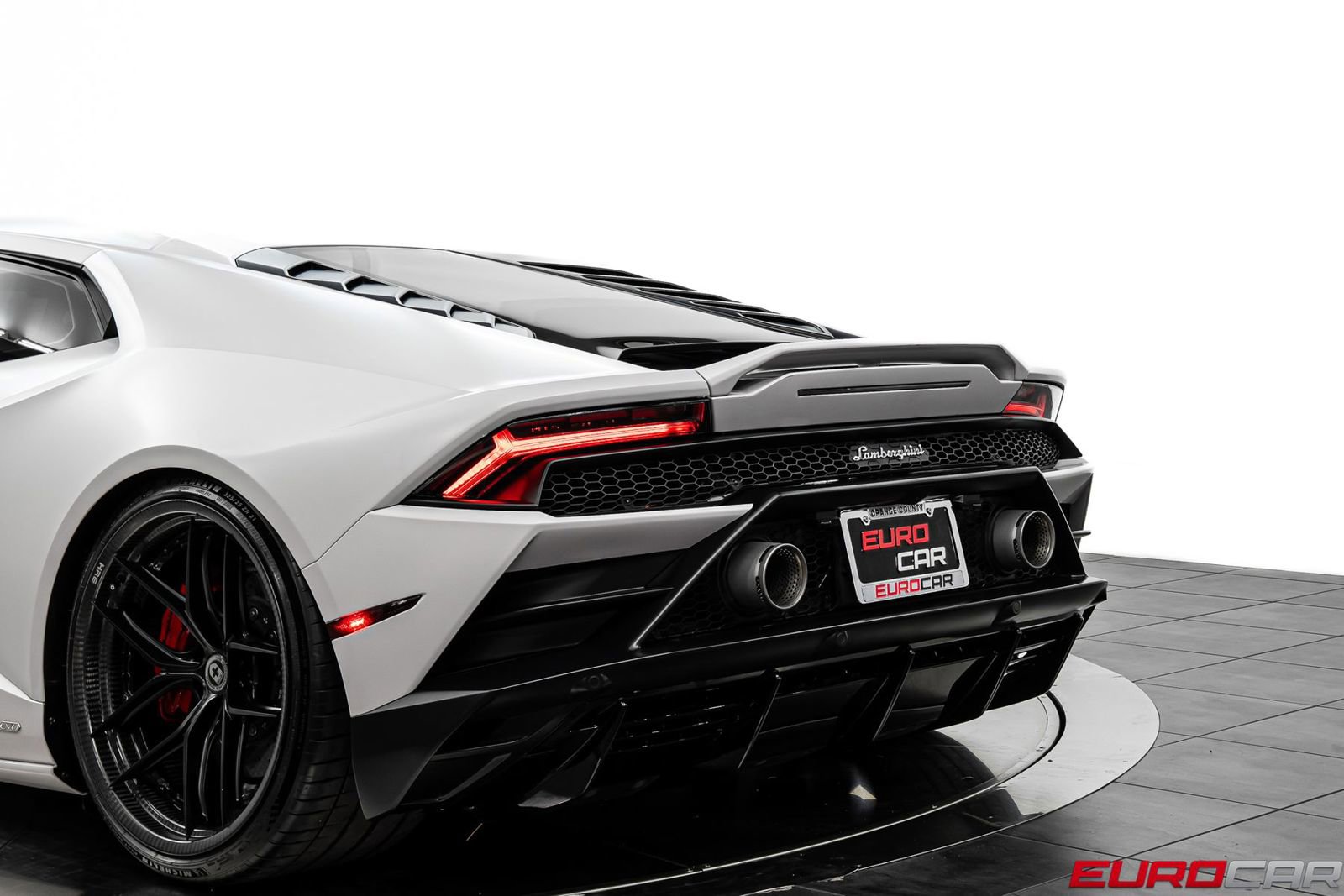 Used 2020 Lamborghini Huracan EVO AWD/4WD image 15