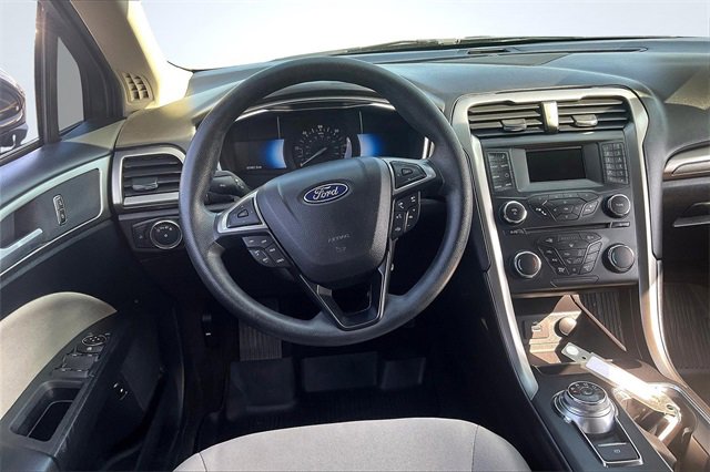 Certified 2017 Ford Fusion S image 5