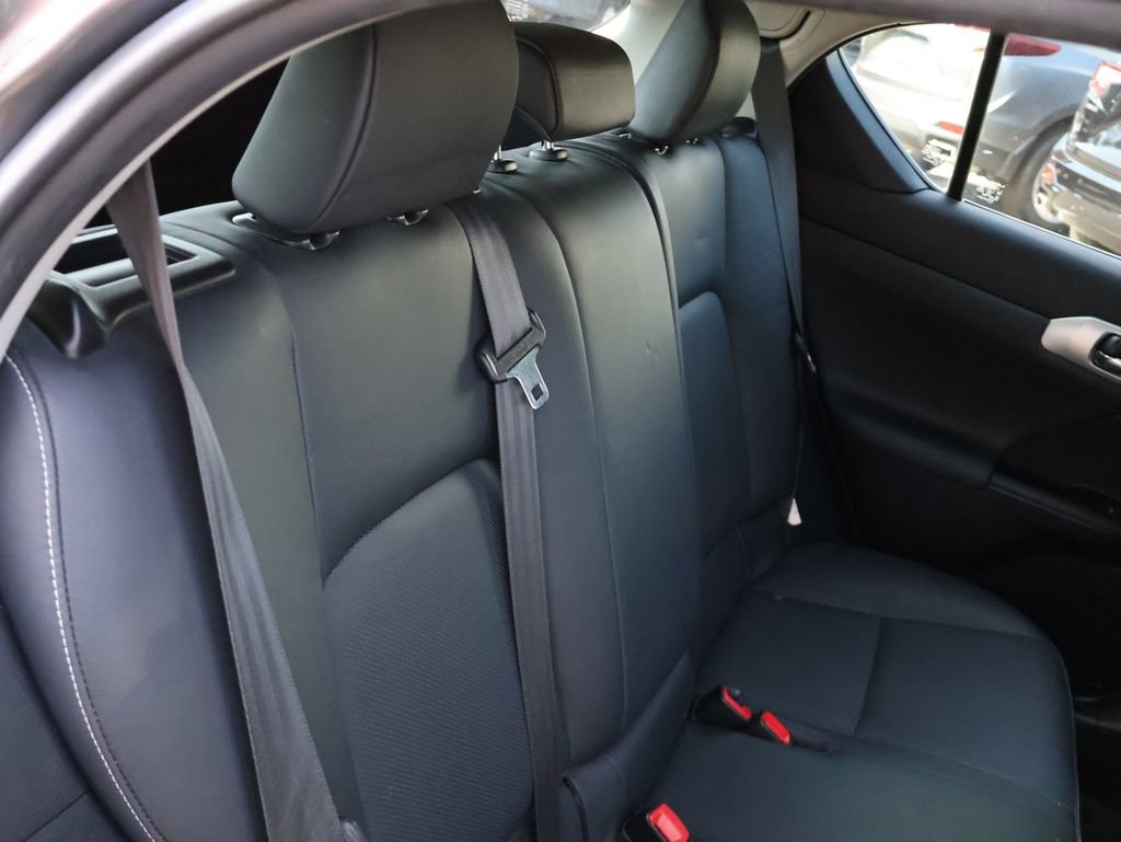 Used 2012 Lexus CT 200h Premium w/ Leather Pkg FWD image 12