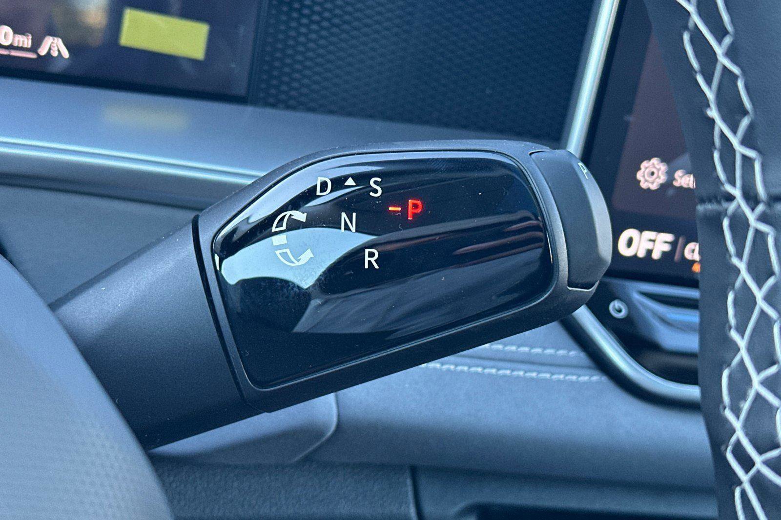 New 2026 Volkswagen Tiguan SE image 20