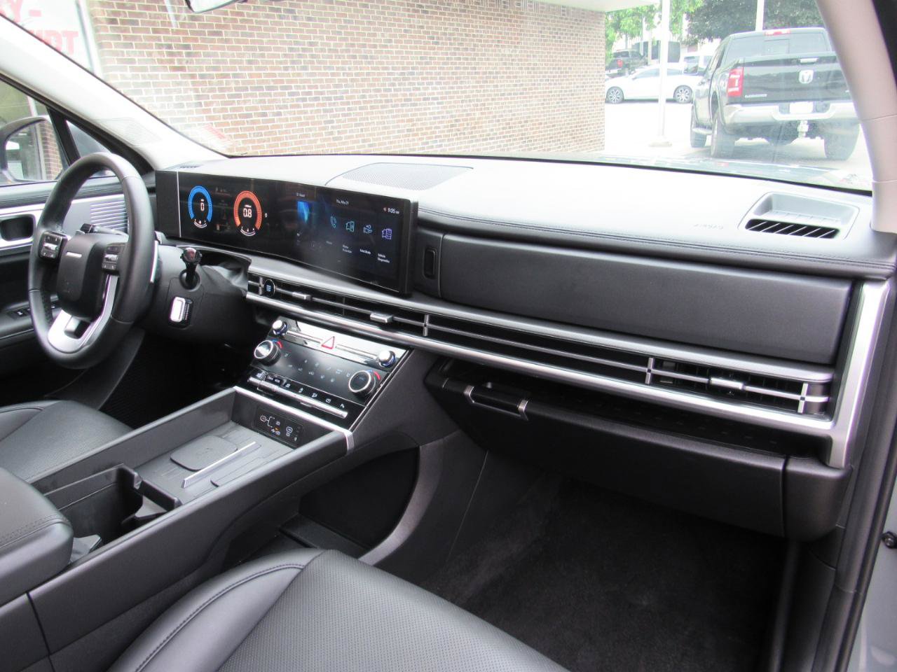 Used 2026 Hyundai Santa Fe SEL AWD/4WD image 33