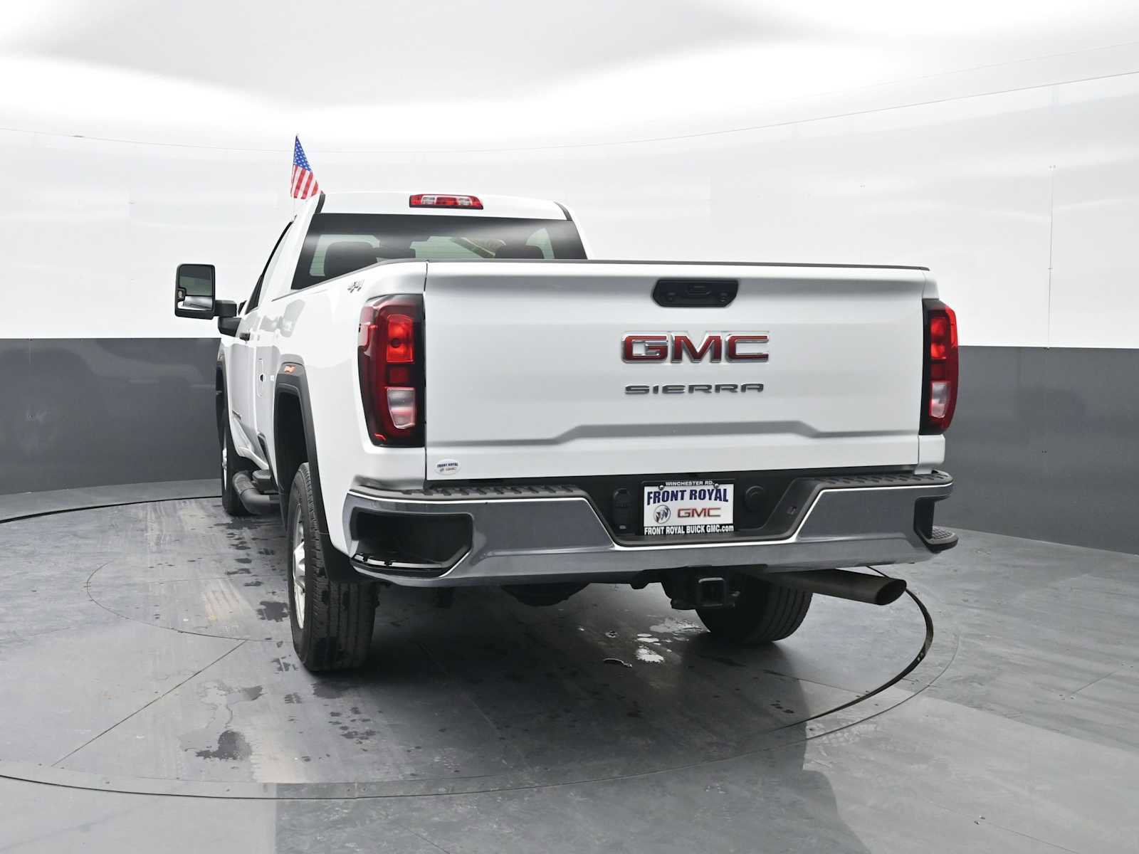 Used 2025 GMC Sierra 2500 Pro w/ Convenience Package image 6