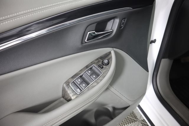 Used 2015 Chevrolet Impala LT FWD image 28
