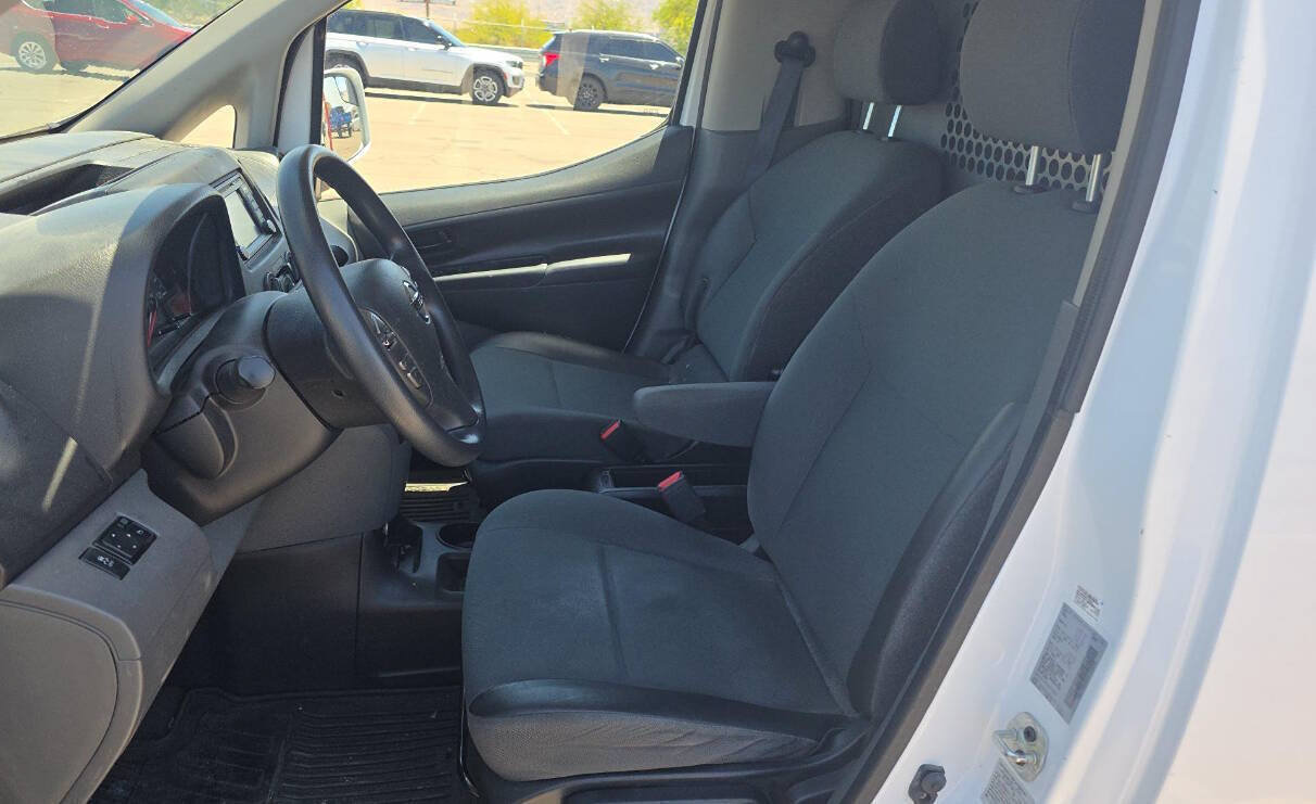 Used 2019 Nissan NV200 SV w/ Navigation Package FWD image 11