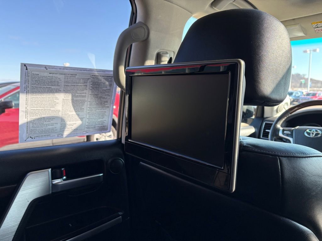 Certified 2016 Toyota Land Cruiser AWD/4WD image 18