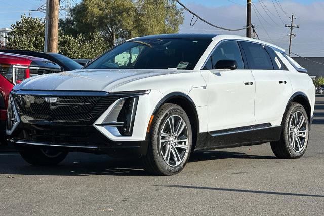 New 2026 Cadillac Lyriq Luxury image 7