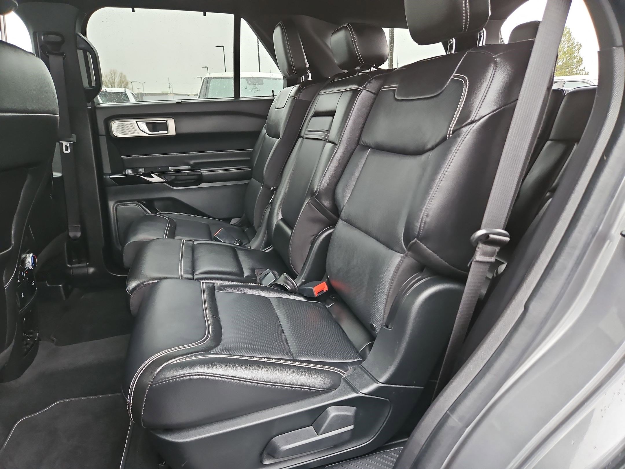 Used 2022 Ford Explorer ST w/ Equipment Group 401A image 30