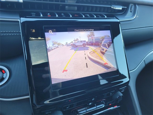 New 2025 Jeep Grand Cherokee Altitude image 33