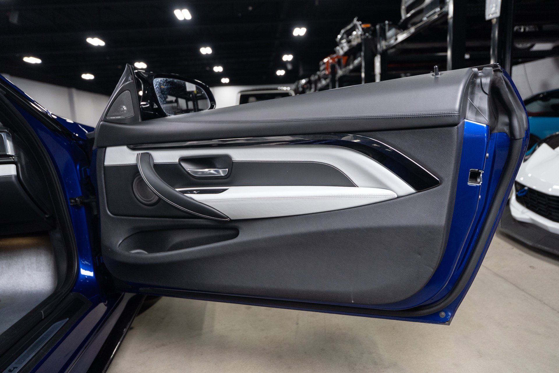 Used 2020 BMW M4 Convertible w/ Executive Package image 66