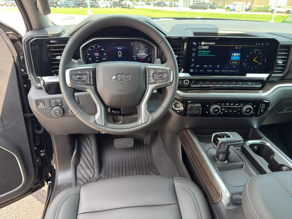 New 2026 Chevrolet Silverado 1500 RST w/ Z71 Off-Road Package AWD/4WD image 16