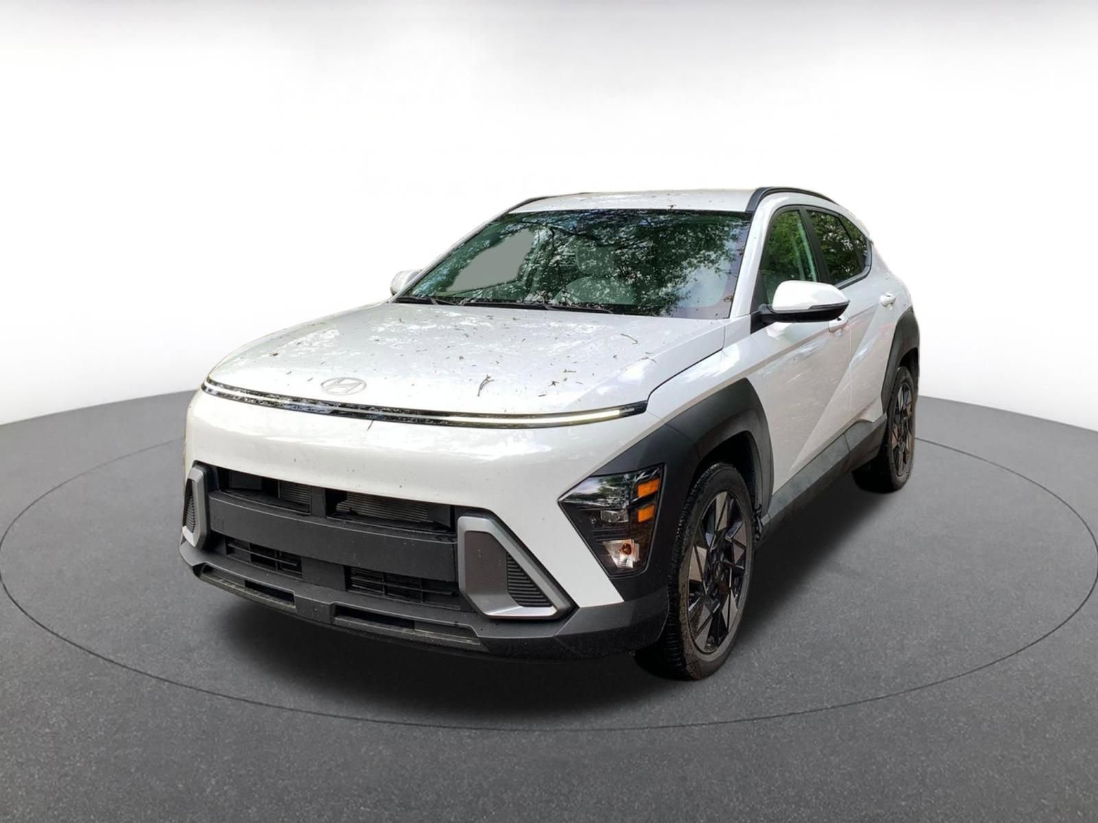 Used 2025 Hyundai Kona SEL image 3