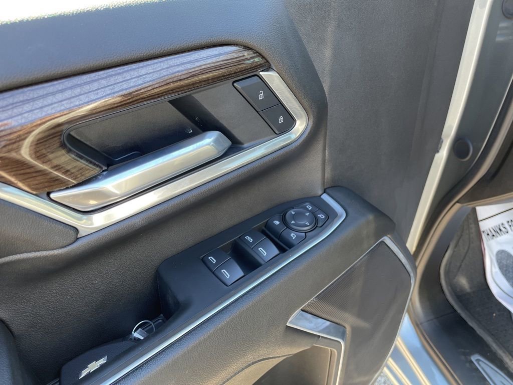 Used 2025 Chevrolet Silverado 2500 LT w/ Texas Edition image 14