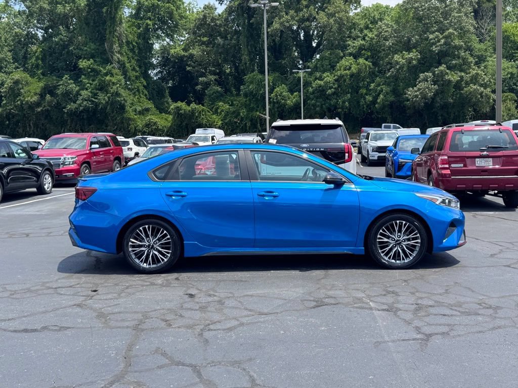 Used 2022 Kia Forte GT-Line w/ GT-Line Premium Package FWD image 4