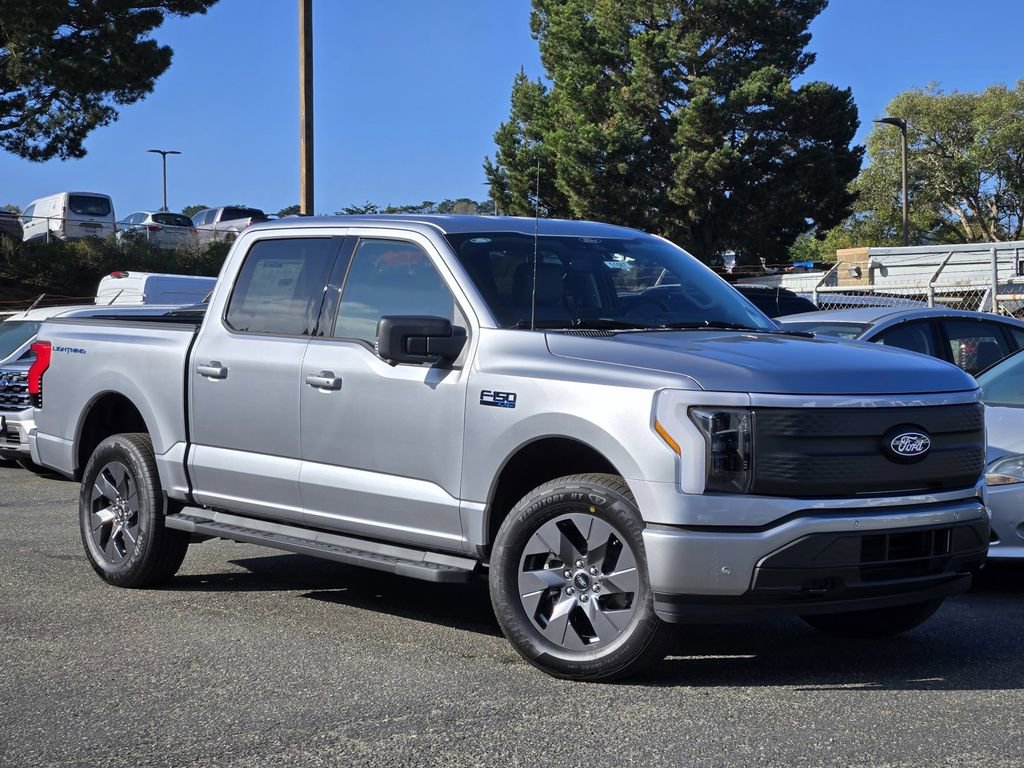 New 2025 Ford F150 Lightning Flash AWD/4WD image 19