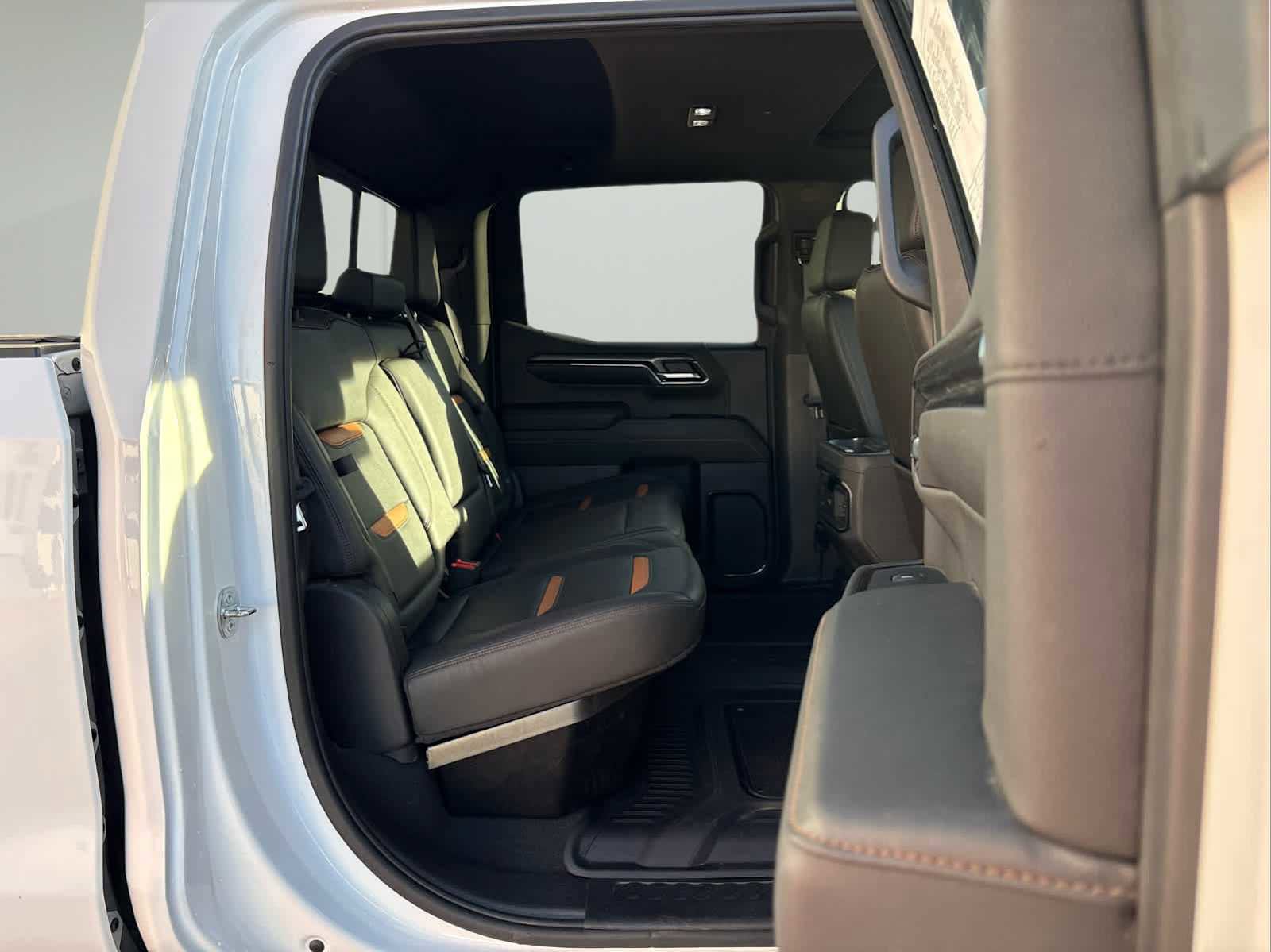 Used 2022 GMC Sierra 1500 AT4 w/ AT4 Premium Package image 14