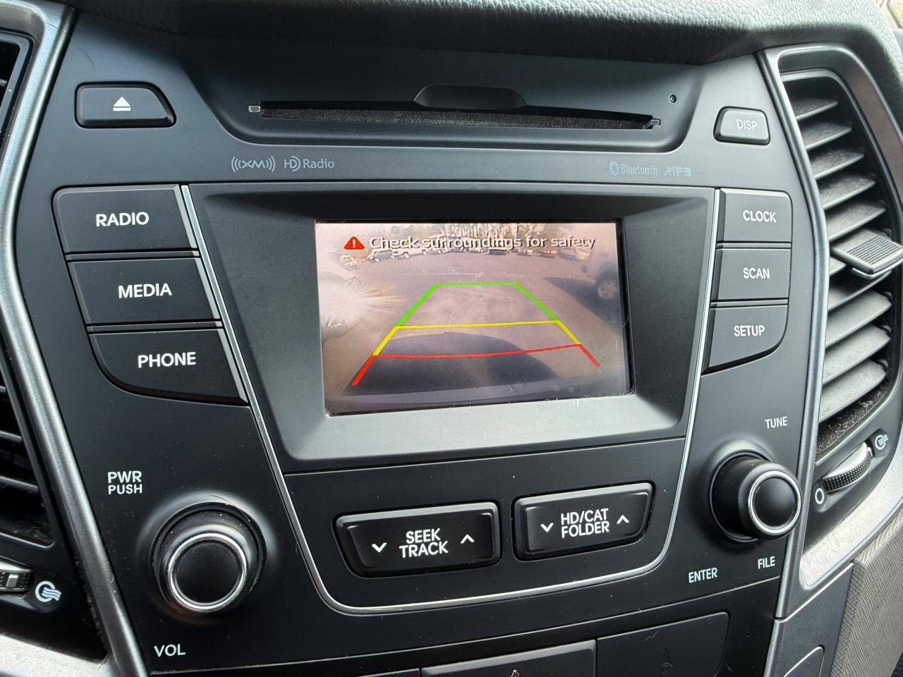 Used 2016 Hyundai Santa Fe SE w/ Option Group 02 image 24