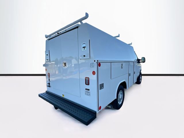 New 2025 Ford E-350 and Econoline 350 Super Duty w/ Power Equipment Group image 10