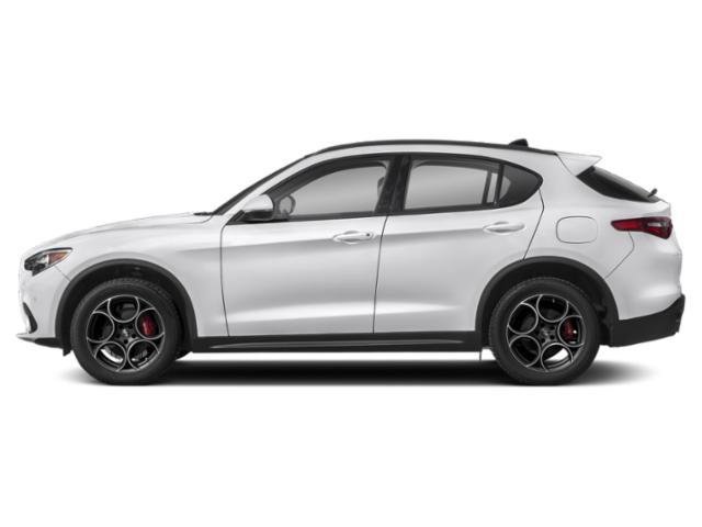 Used 2023 Alfa Romeo Stelvio Estrema image 3