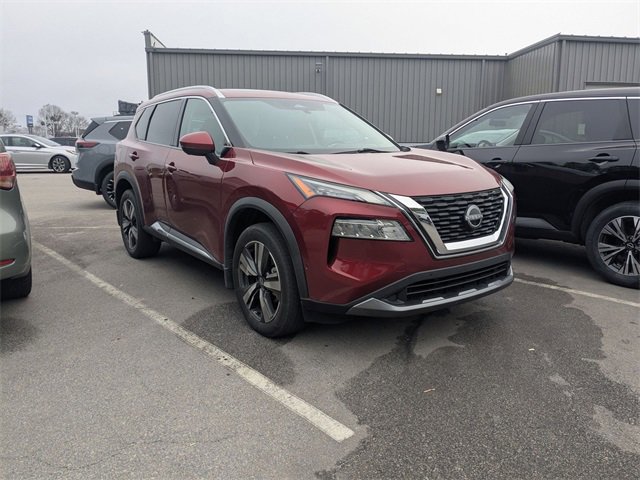 Used 2023 Nissan Rogue SL w/ SL Premium Package image 5