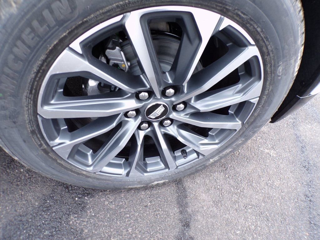 New 2026 Cadillac Lyriq Premium Sport image 4