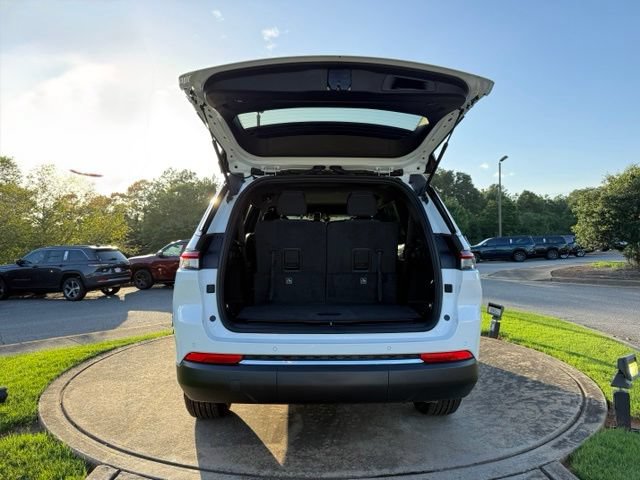 New 2026 Jeep Grand Cherokee L Laredo AWD/4WD image 29